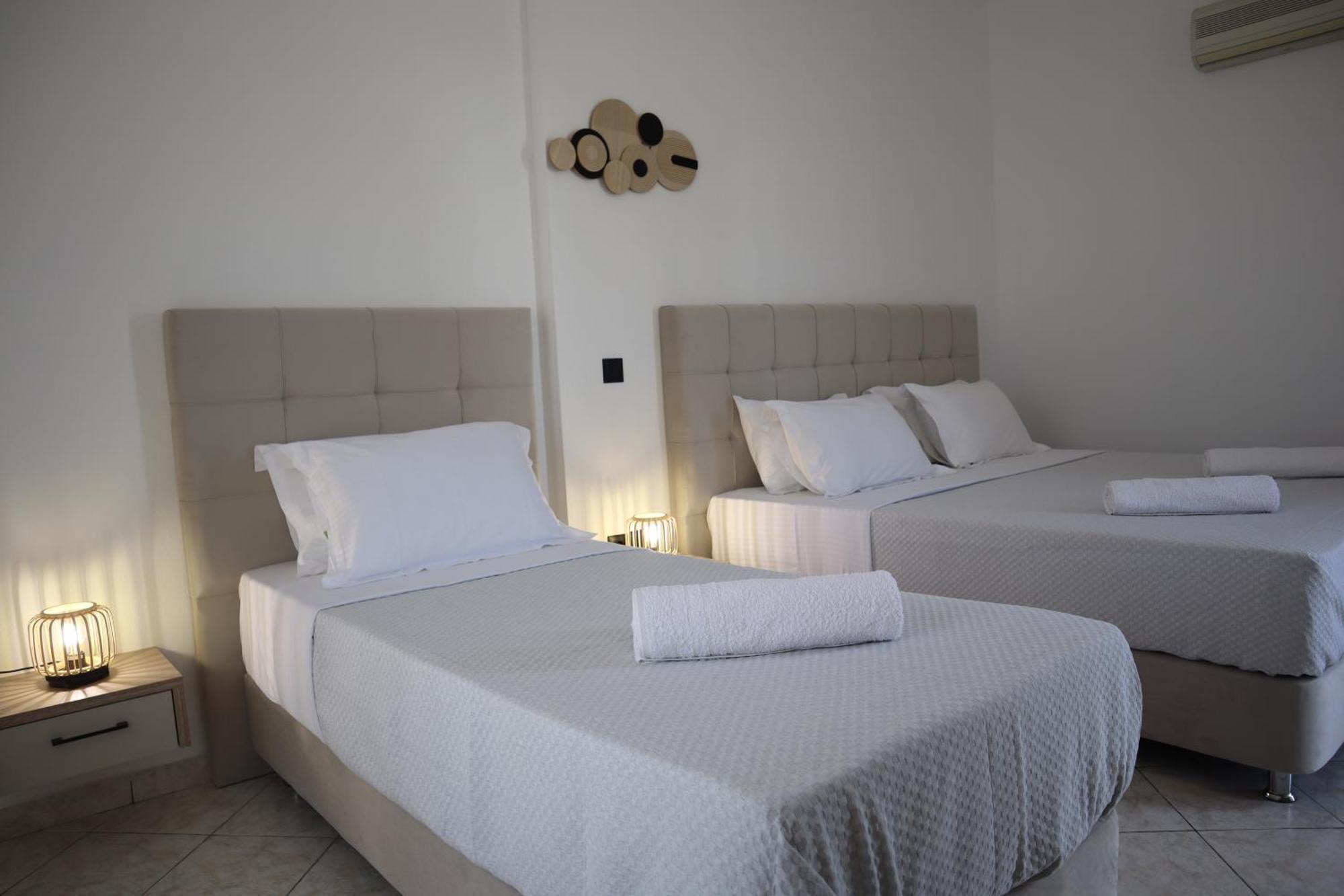 Pension St.George Rooms & Studios Perivolos  Exterior photo